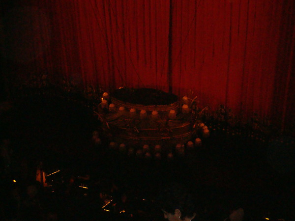 這就是劇場的大吊燈