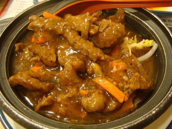 粵華軒-黑椒牛肉煲