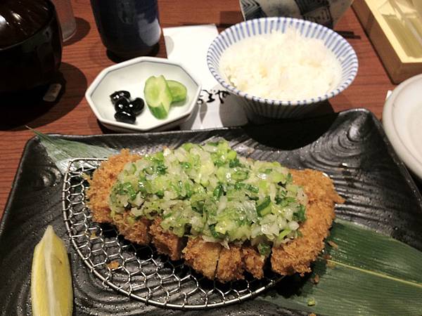 蔥花蒜泥鹽味豬排套餐