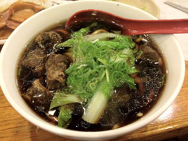 牛肉麵（小）80元
