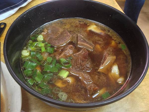 牛肉麵90元