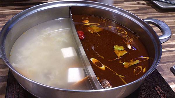 酸白菜鍋＆麻辣鍋