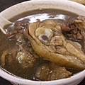 何首烏雞（山雞加下水）