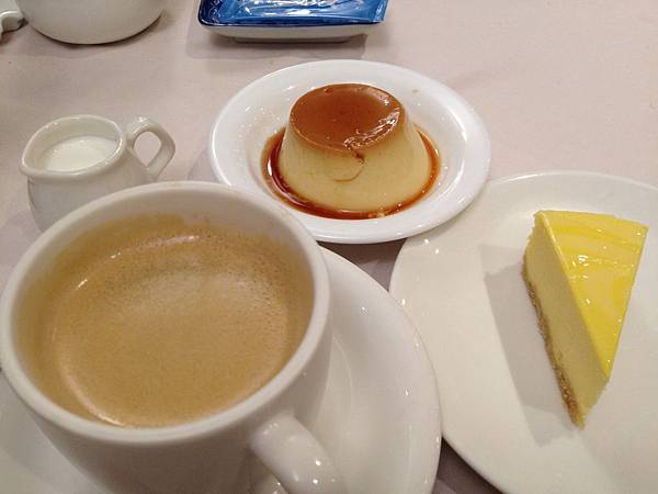 熱咖啡＆柳橙起司蛋糕＆布丁