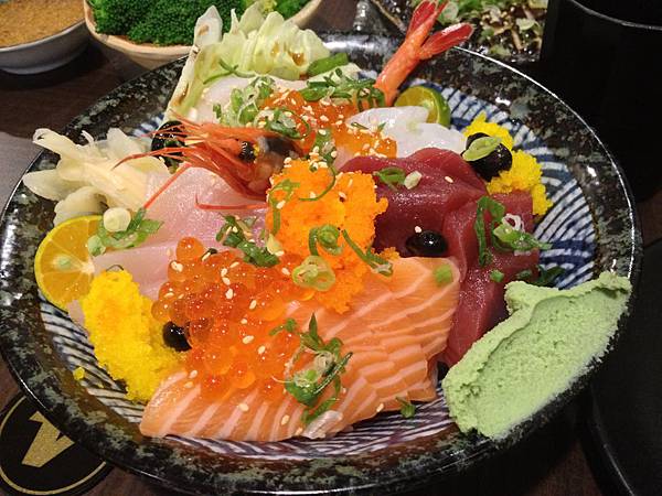 男子漢海鮮丼