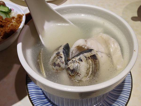 鱸魚蛤仔湯