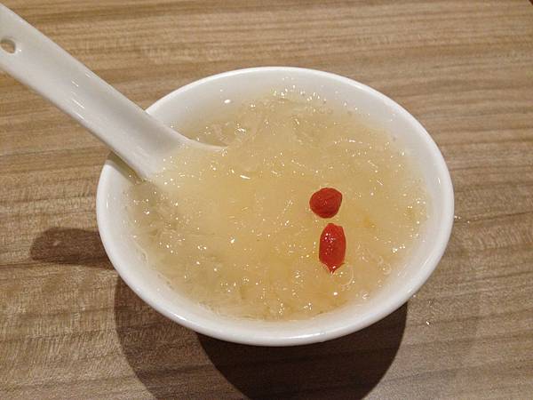 冰糖燉銀耳 冰糖燉銀耳