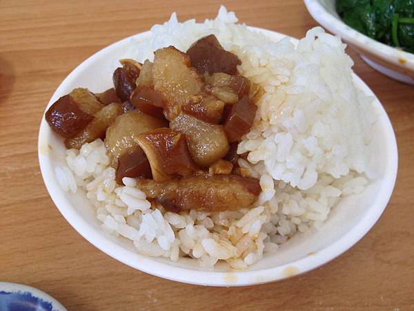 滷肉飯(小) 滷肉飯(小)