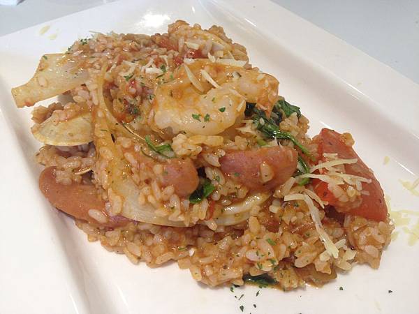 西班牙海鮮臘腸燉飯