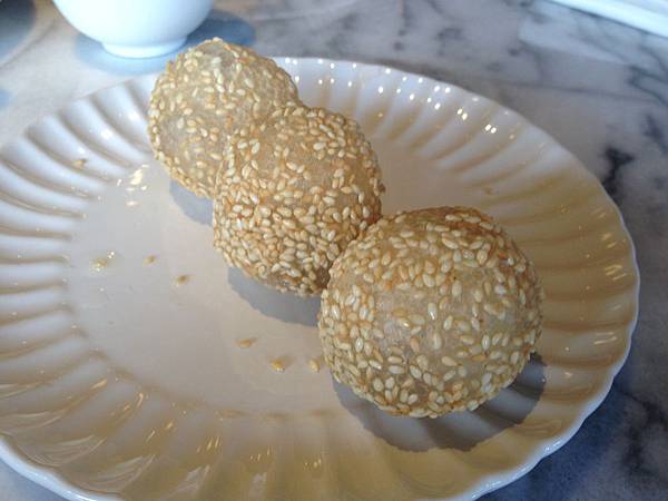 豆沙芝麻球 豆沙芝麻球