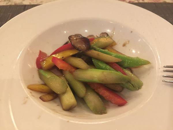 炒鮮菇綠蘆筍