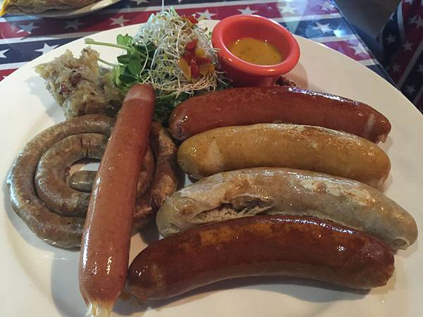 綜合香腸大拼盤