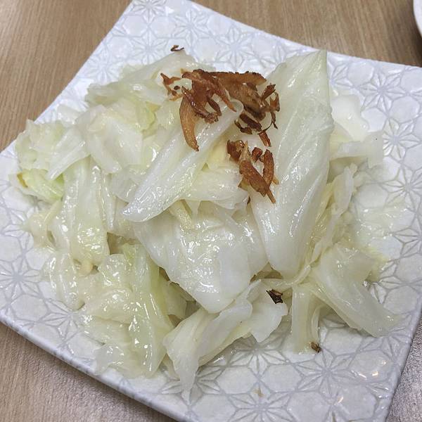 燙青菜(高麗菜) 燙青菜(高麗菜)