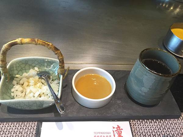洋蔥醬油＆蜂蜜芥末醬＆茶