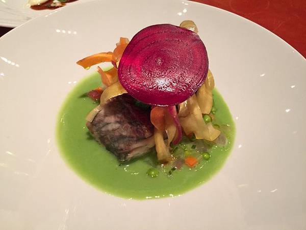 爐烤海鱸魚佐青豆泥 爐烤海鱸魚佐青豆泥