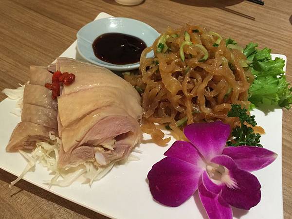 涼拌海蜇＆去骨油雞雙拼