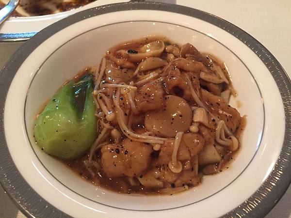 松露黑豚肉炒河粉 松露黑豚肉炒河粉