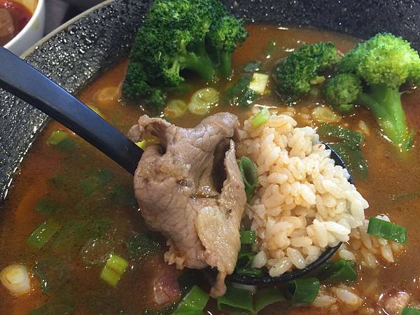 麻辣牛肉泡飯 麻辣牛肉泡飯