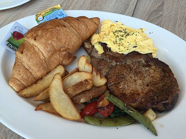 早午餐--噶瑪蘭黑豚