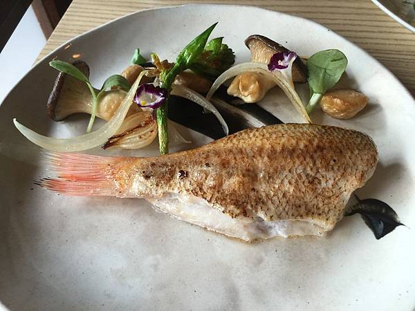 鮮烹大洋海魚佐時蔬 鮮烹大洋海魚佐時蔬