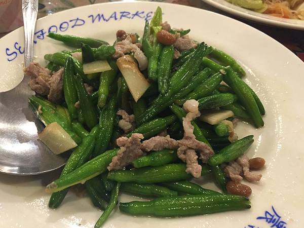 炒金針花 炒金針花