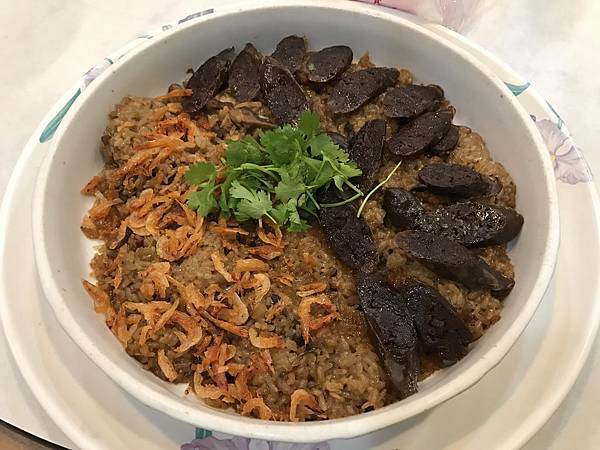 櫻花蝦＆肝腸雙拼油飯