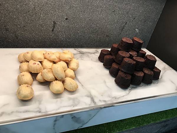 IMG_9448.JPG IMG_9448.JPG