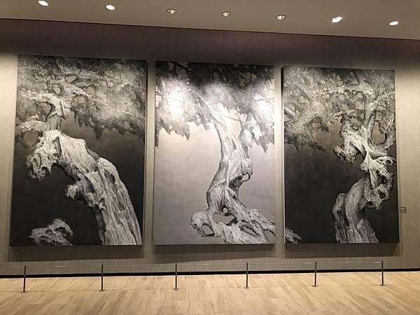 中國畫家雪松畫的古樹系列