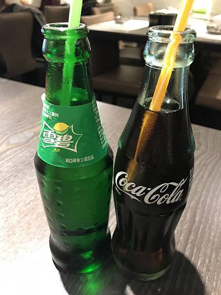 雪碧＆可樂