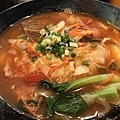 蕃茄牛肉拉麵，160元