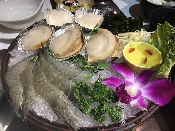 r6SYghjVSHubSMFQemQtbg.jpg r6SYghjVSHubSMFQemQtbg.jpg