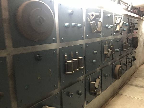 【小金門】湖井頭戰史館-地雷展示館(勇士堡-鐵漢堡)-四維坑 【小金門】湖井頭戰史館-地雷展示館(勇士堡-鐵漢堡)-四維坑