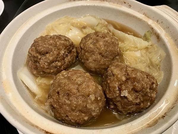 砂鍋獅子頭 砂鍋獅子頭