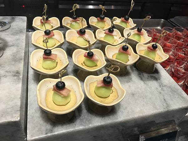 4wAOboW3QHqM0aTQT4miaQ.jpg 4wAOboW3QHqM0aTQT4miaQ.jpg