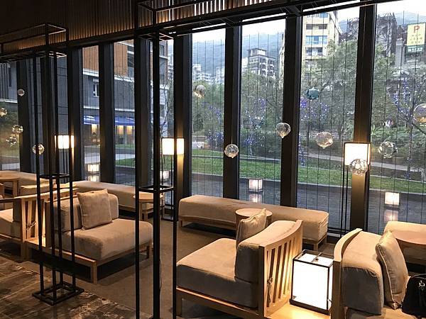 Me5FnVPtQLK0HC0lo+MZog.jpg Me5FnVPtQLK0HC0lo+MZog.jpg