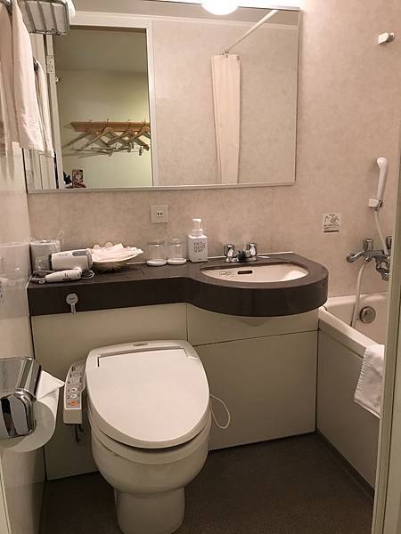 Gh0KKwqYQGid1yPqFsMRRA.jpg Gh0KKwqYQGid1yPqFsMRRA.jpg