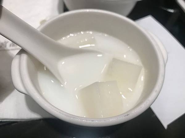 杏仁豆腐