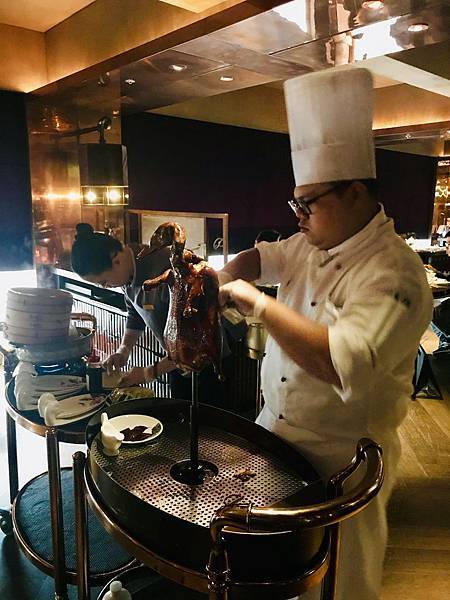 火焰片皮鴨 火焰片皮鴨