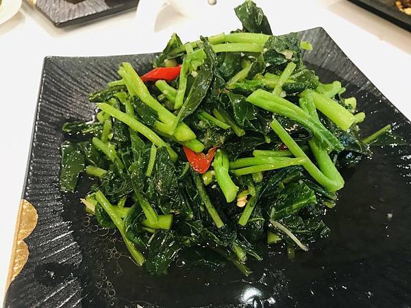 鴨油蒜炒令時蔬 鴨油蒜炒令時蔬