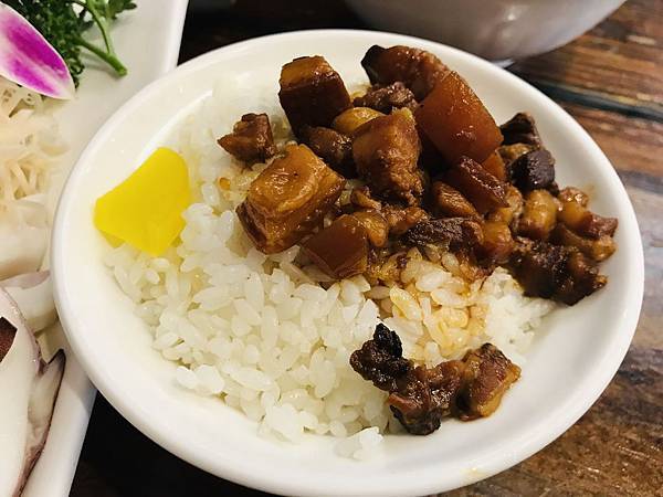 招牌滷肉飯 招牌滷肉飯