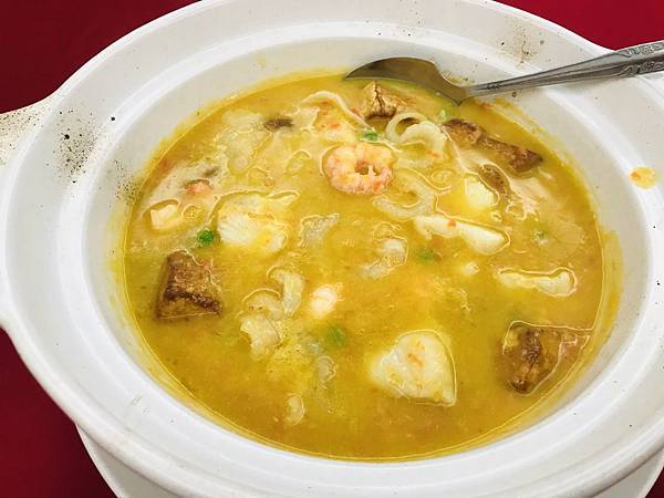 蟹黃海鮮豆腐煲