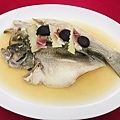 花雕蒸鱸魚