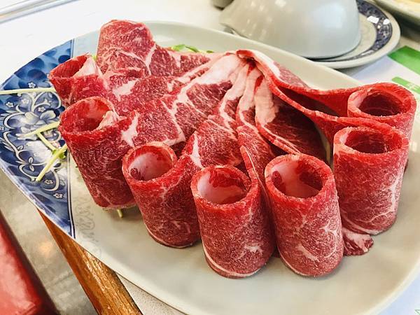 Prime霜降牛肉鍋480元