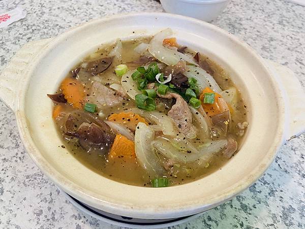 黑胡椒牛肉煲