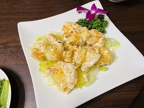 FBAAD531-78EA-4A06-8CE1-437E9B3E4C1D.jpeg FBAAD531-78EA-4A06-8CE1-437E9B3E4C1D.jpeg