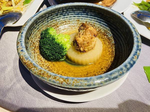 IMG_E4172.JPG IMG_E4172.JPG