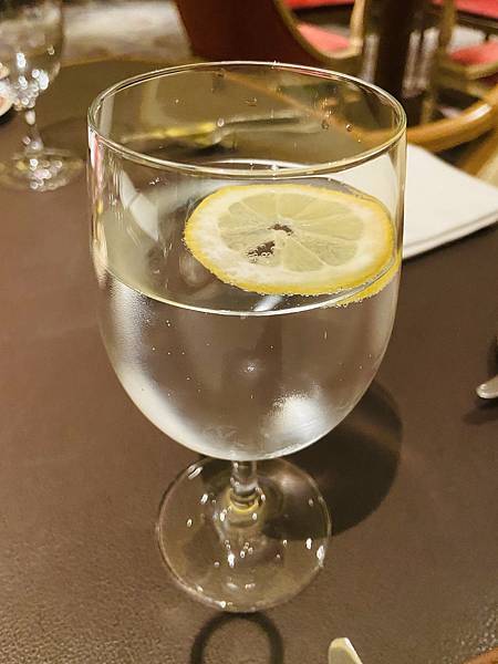 IMG_E5570.JPG IMG_E5570.JPG