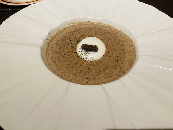 IMG_E5576.JPG IMG_E5576.JPG