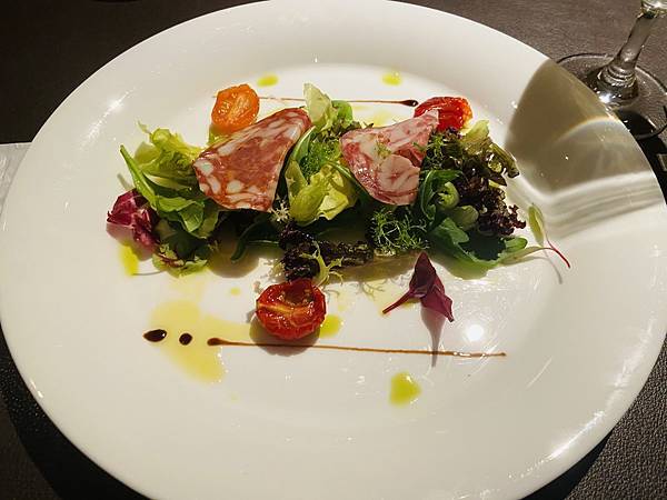 IMG_E5579.JPG IMG_E5579.JPG