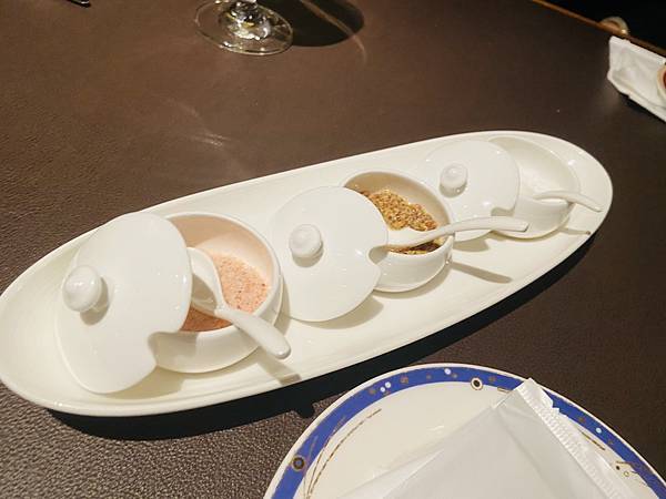 IMG_E5581.JPG IMG_E5581.JPG